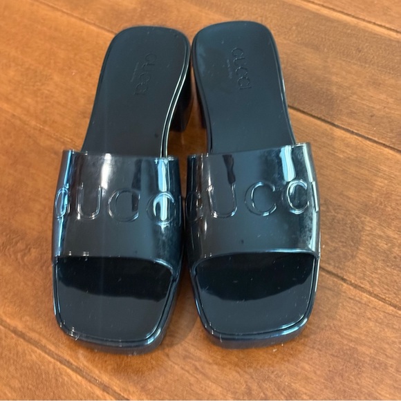 Gucci Black Patent Leather Mules Sleek Square-Toe Design size 9.5 - Picture 1 of 4